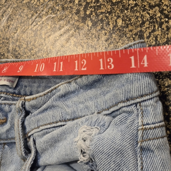 SO Blue Jeans Ankle Cropped Distressed Denim Light-Wash Blue Juniors size 9 - Picture 9 of 12